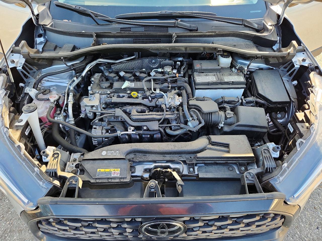 2024 TOYOTA COROLLA CROSS LE photo 34