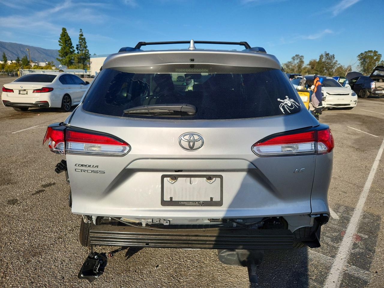 2024 TOYOTA COROLLA CROSS LE photo 16