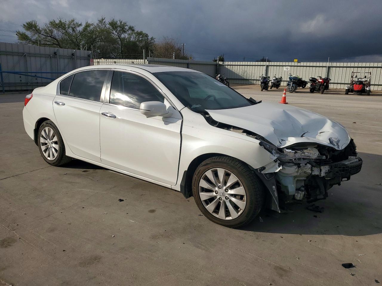2015 HONDA ACCORD EXL photo 4