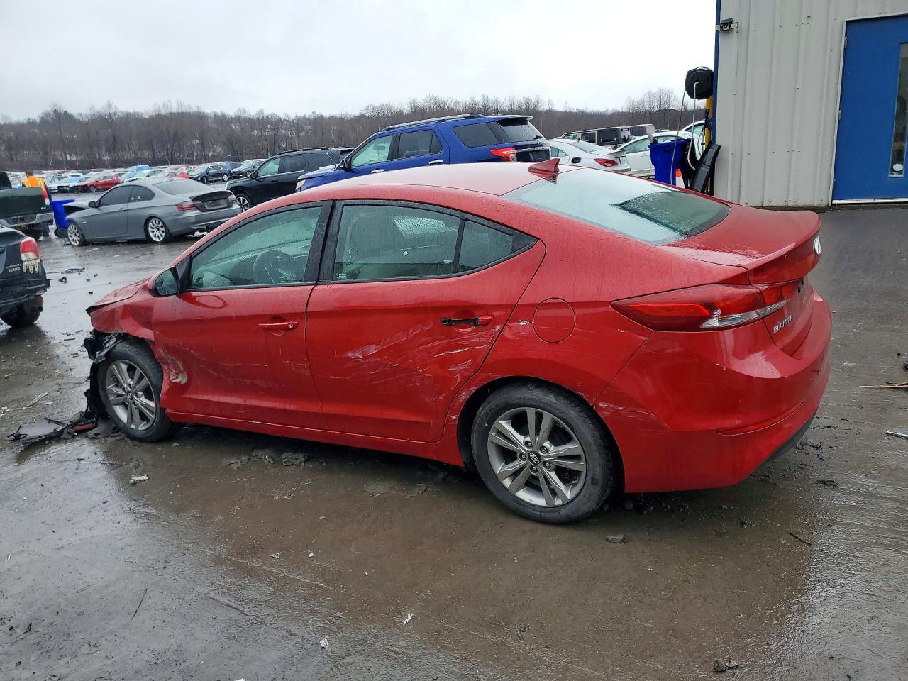 2017 HYUNDAI ELANTRA SE photo 2