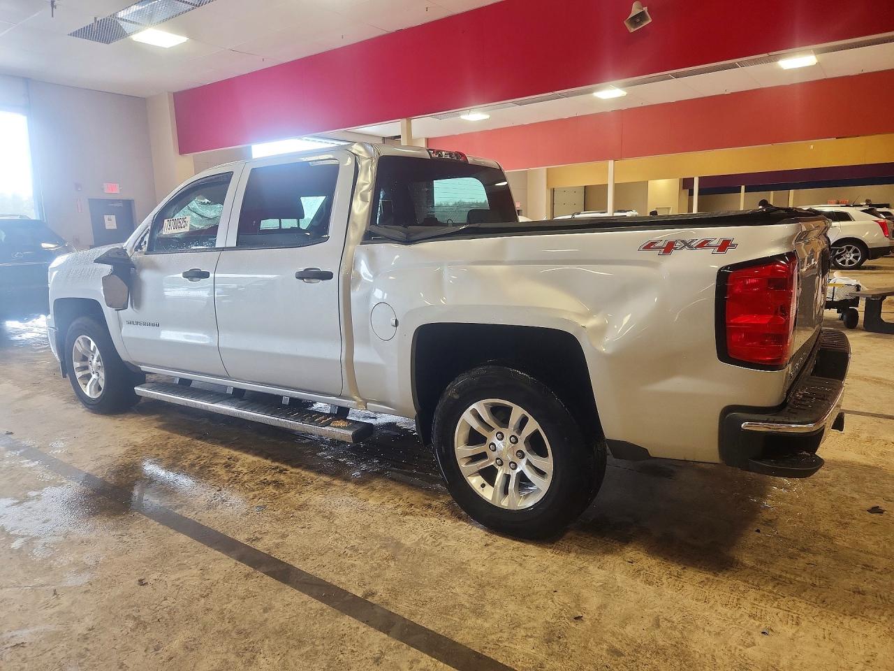 2014 CHEVROLET SILVERADO K1500 LT photo 3