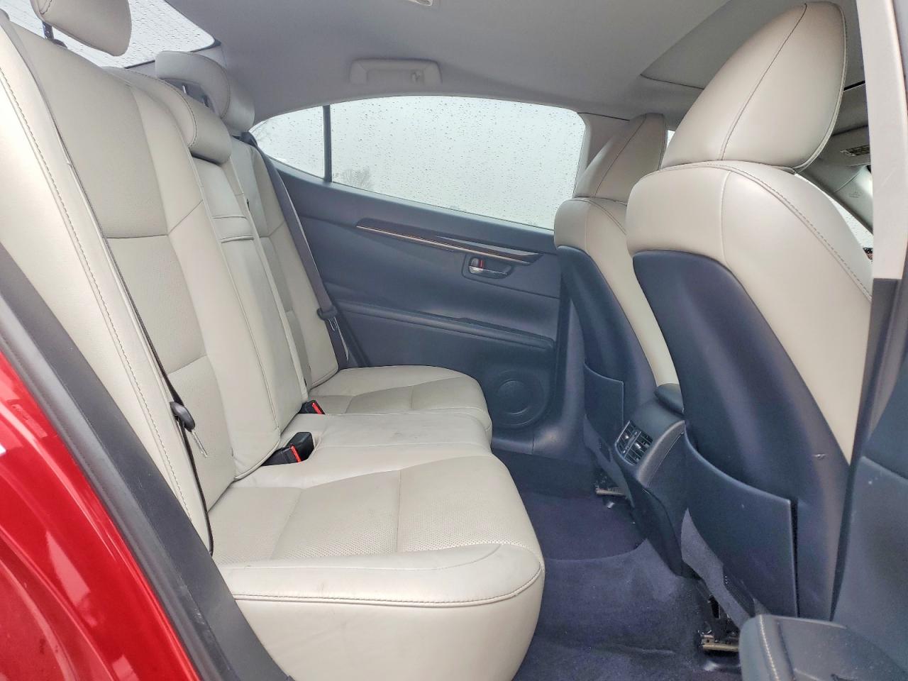 2013 LEXUS ES photo 19