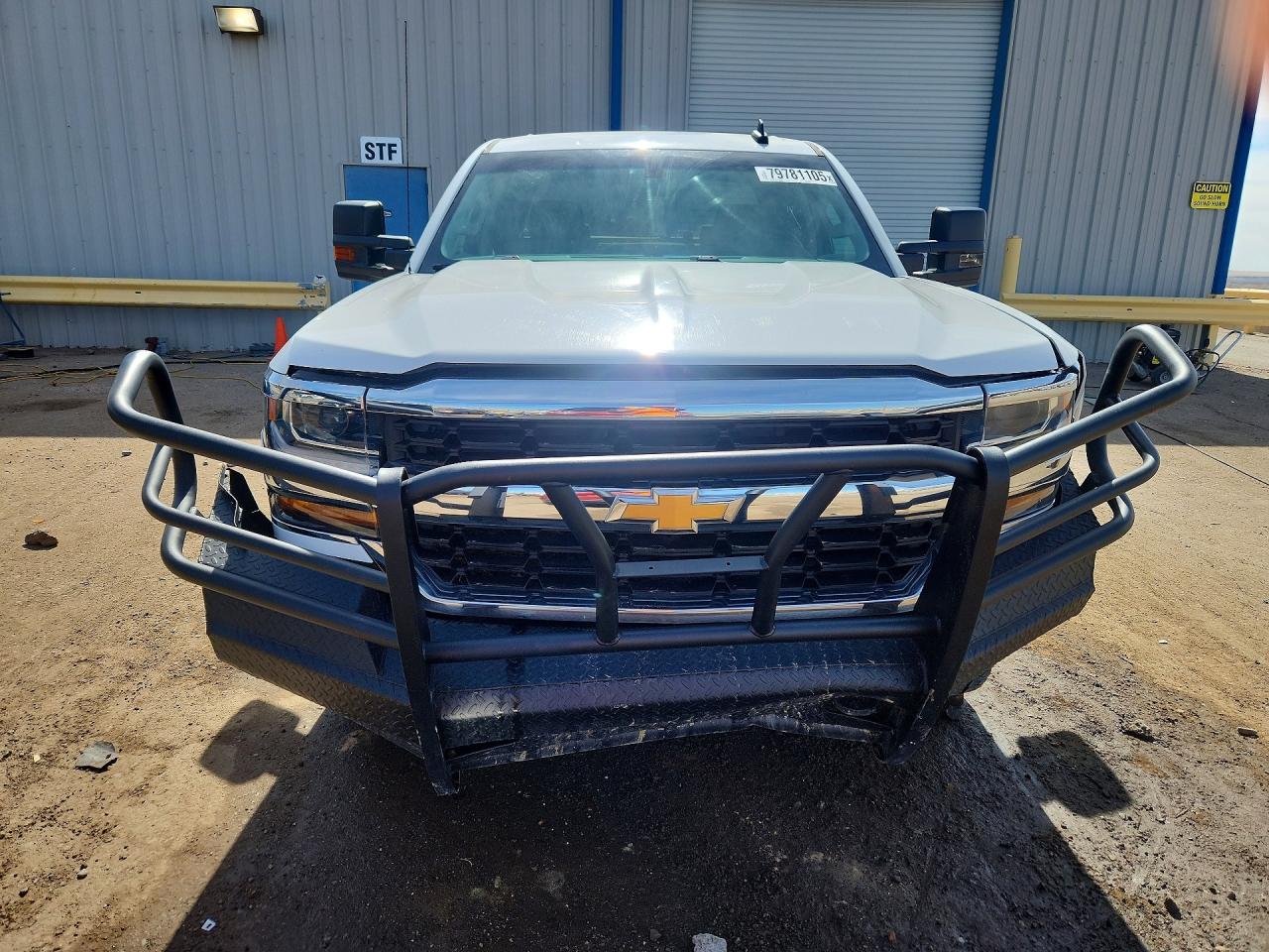 2017 CHEVROLET SILVERADO K1500 photo 5