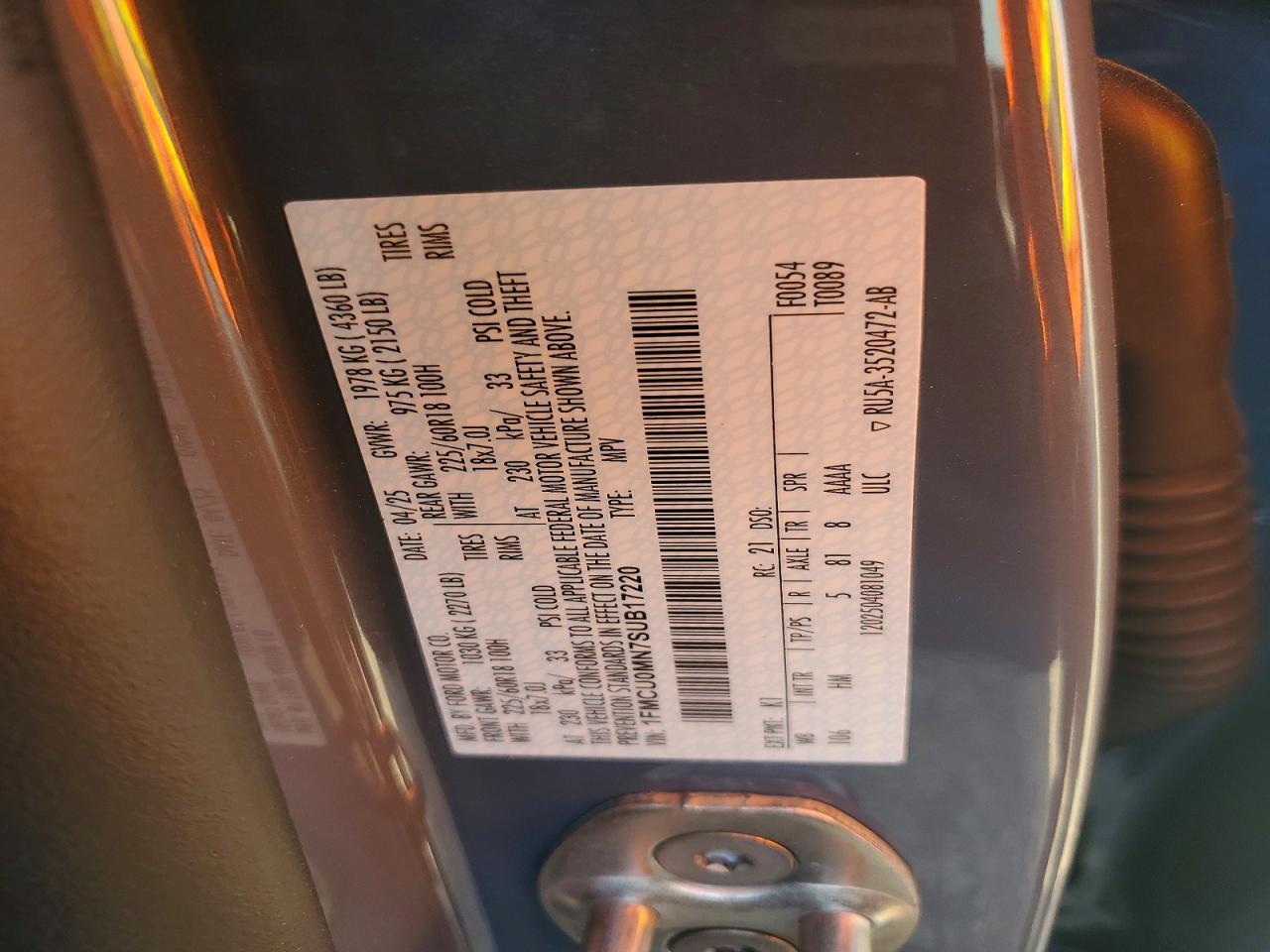 2025 FORD ESCAPE ST LINE photo 40