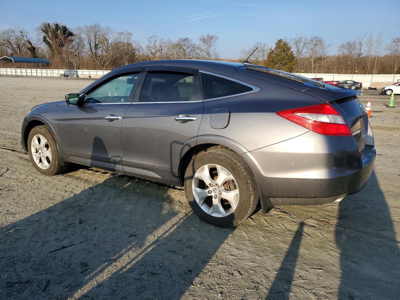 2012 HONDA CROSSTOUR EXL photo 3