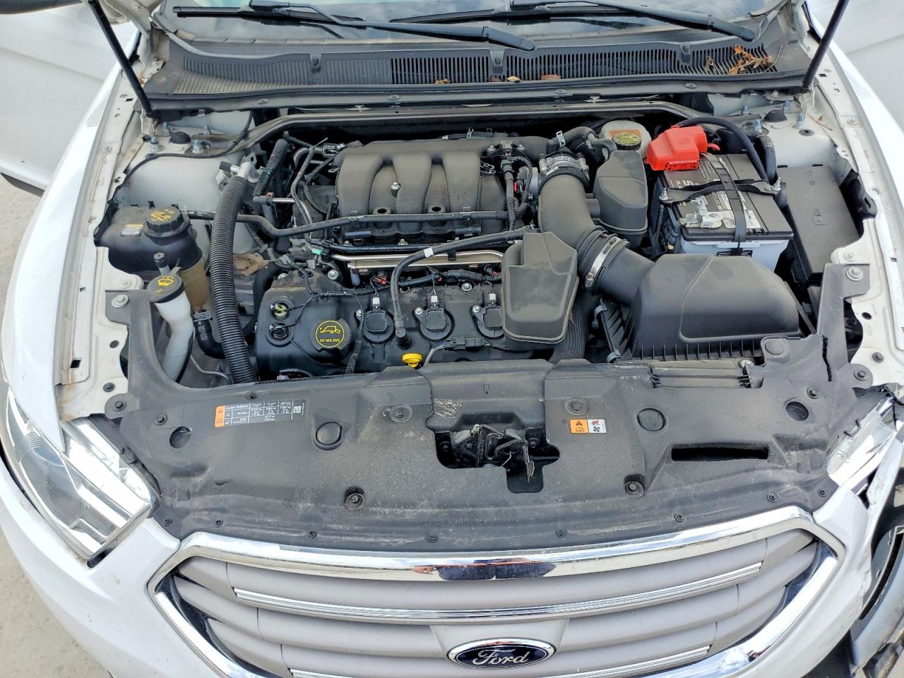 2018 FORD TAURUS SE photo 11