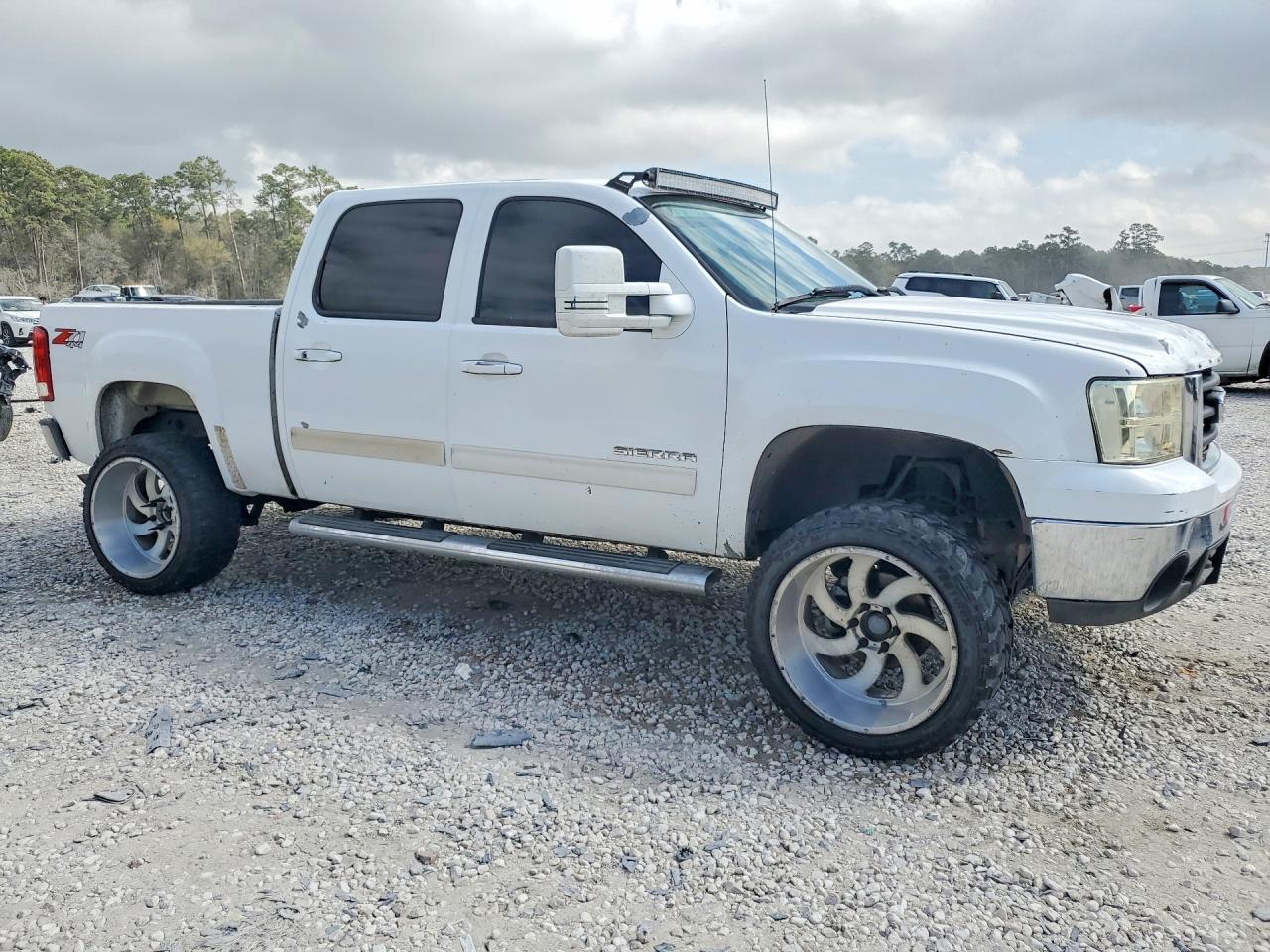 2010 GMC SIERRA K1500 SLT photo 7
