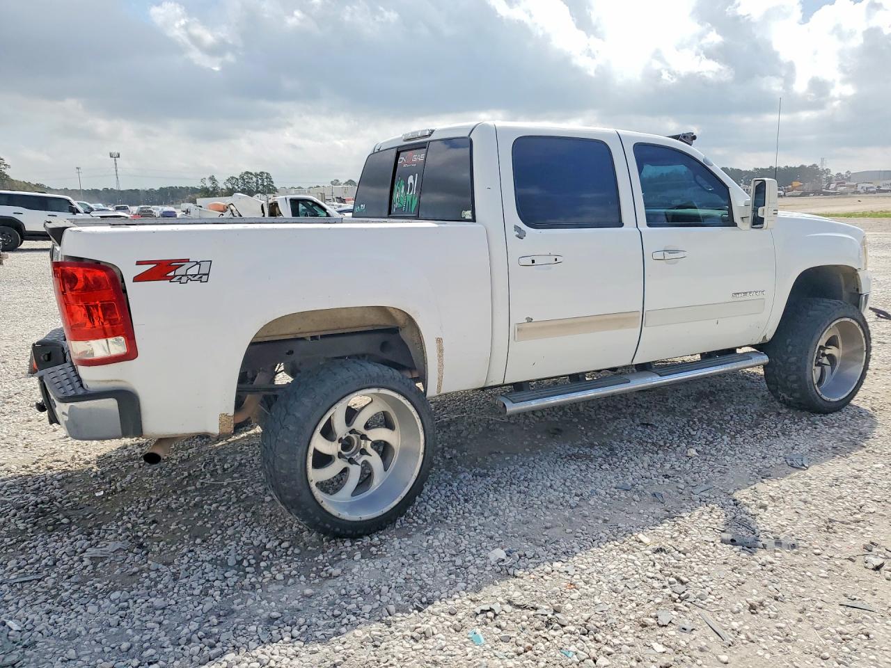 2010 GMC SIERRA K1500 SLT photo 5