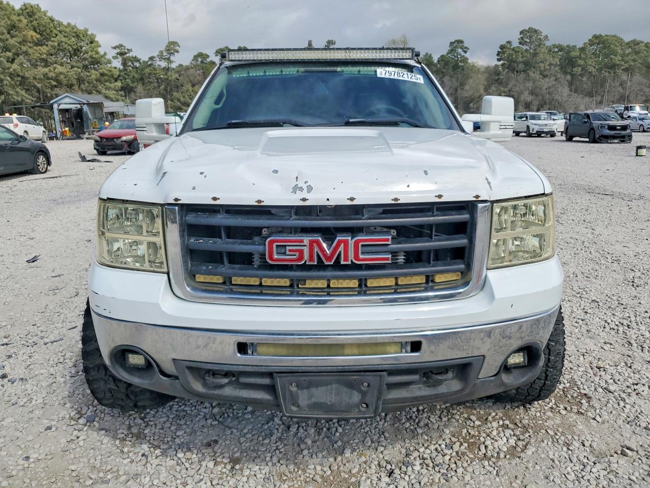 2010 GMC SIERRA K1500 SLT photo 9