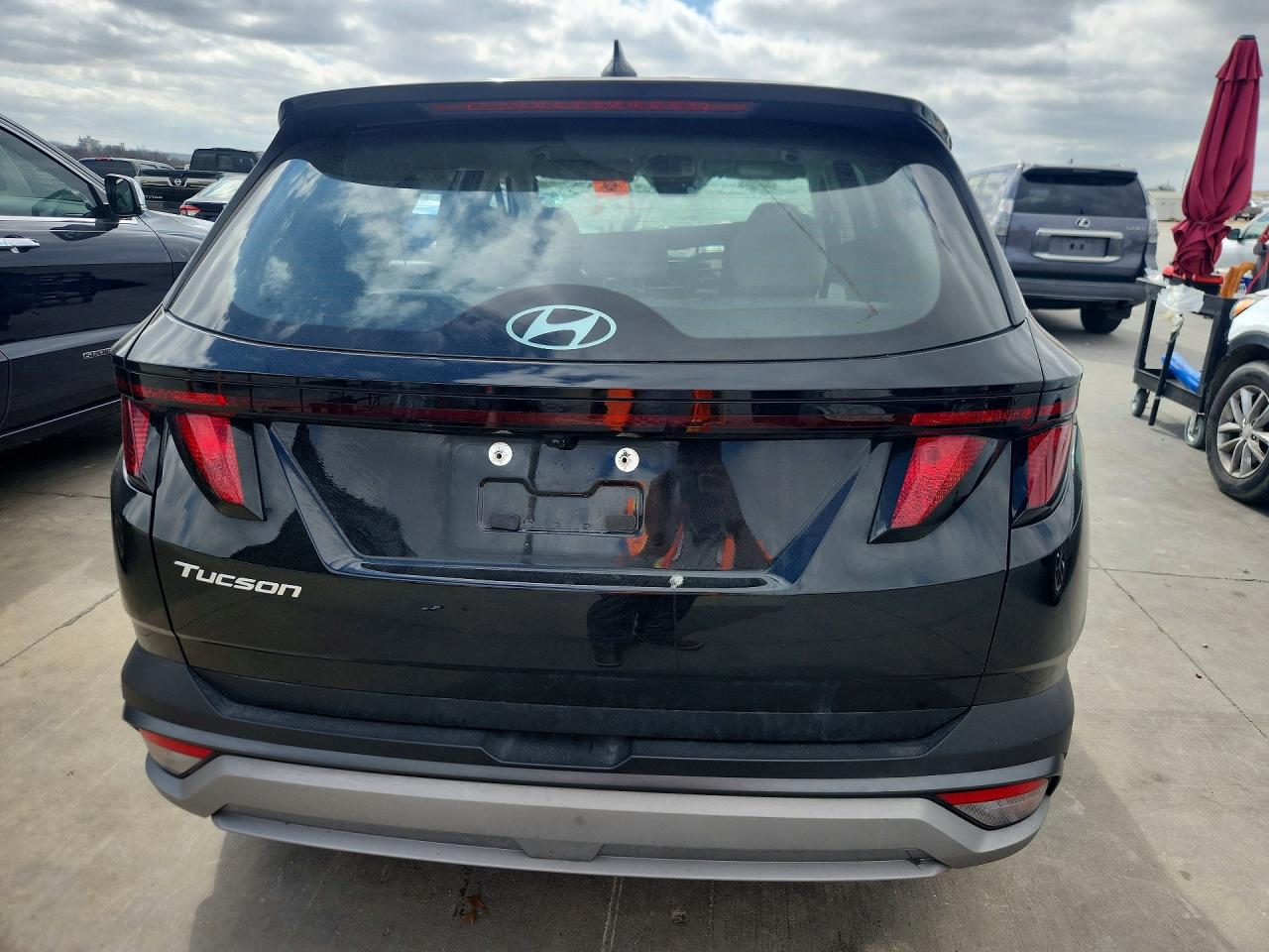 2025 HYUNDAI TUCSON SE photo 11