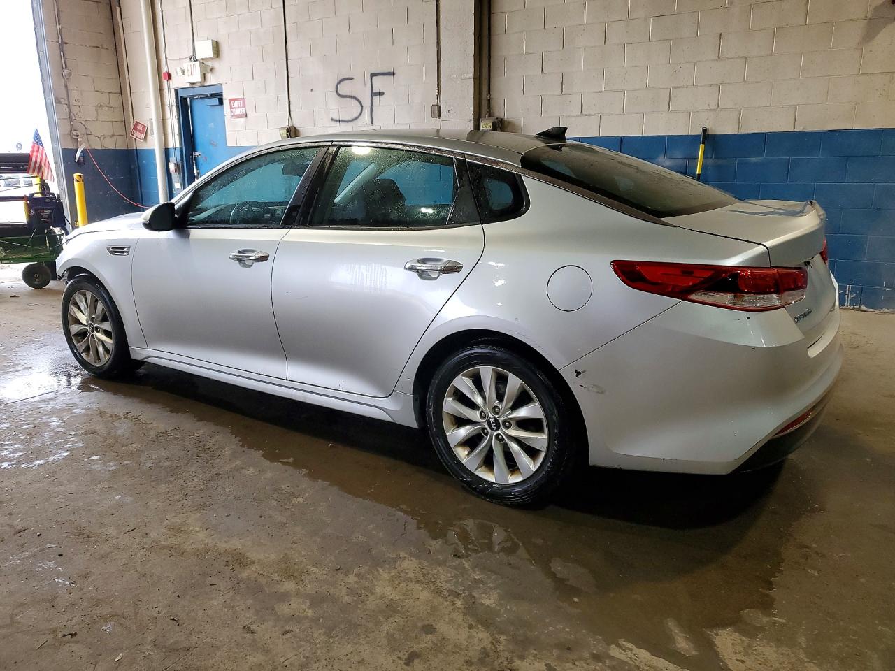 2017 KIA OPTIMA LX photo 4