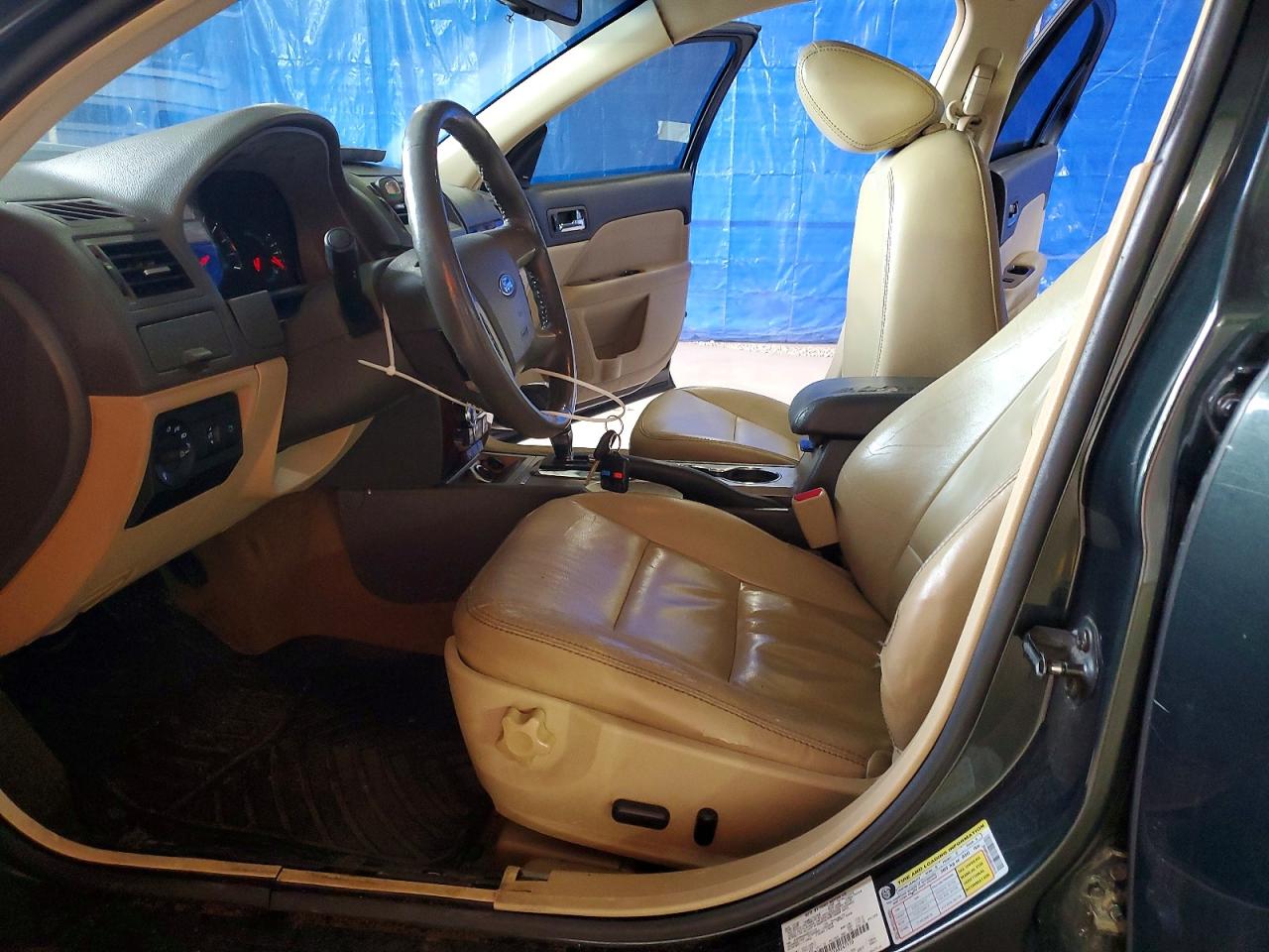 2010 FORD FUSION photo 7