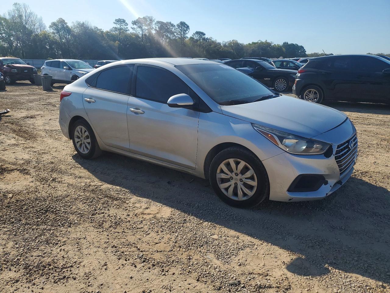 2019 HYUNDAI ACCENT SE photo 7