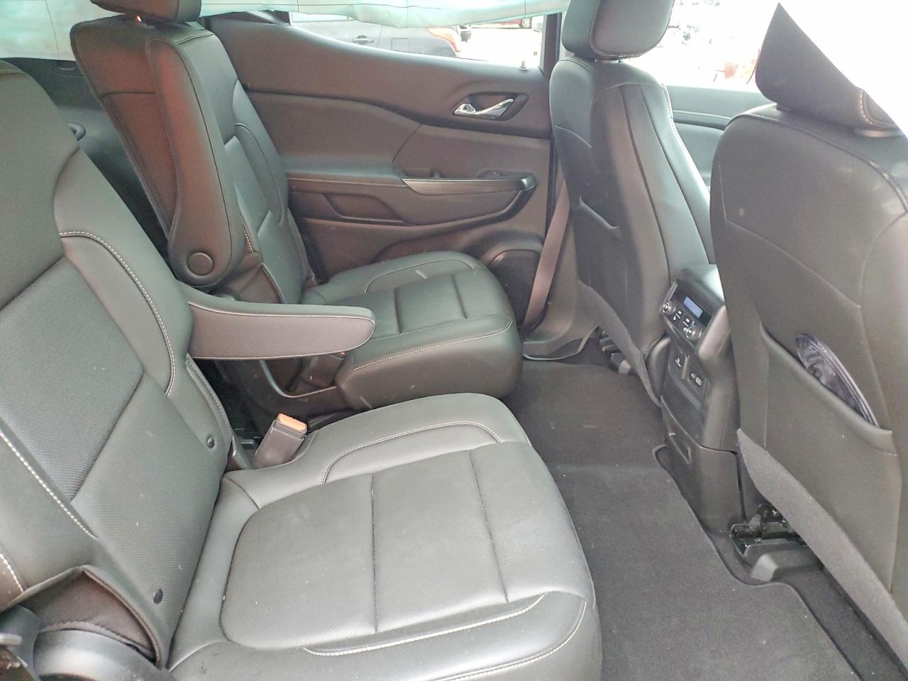 2023 GMC ACADIA SLT photo 31