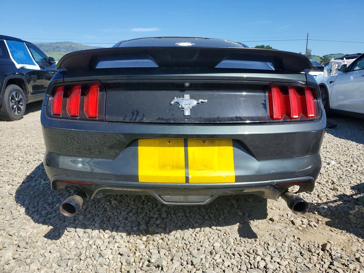 2015 FORD MUSTANG photo 11