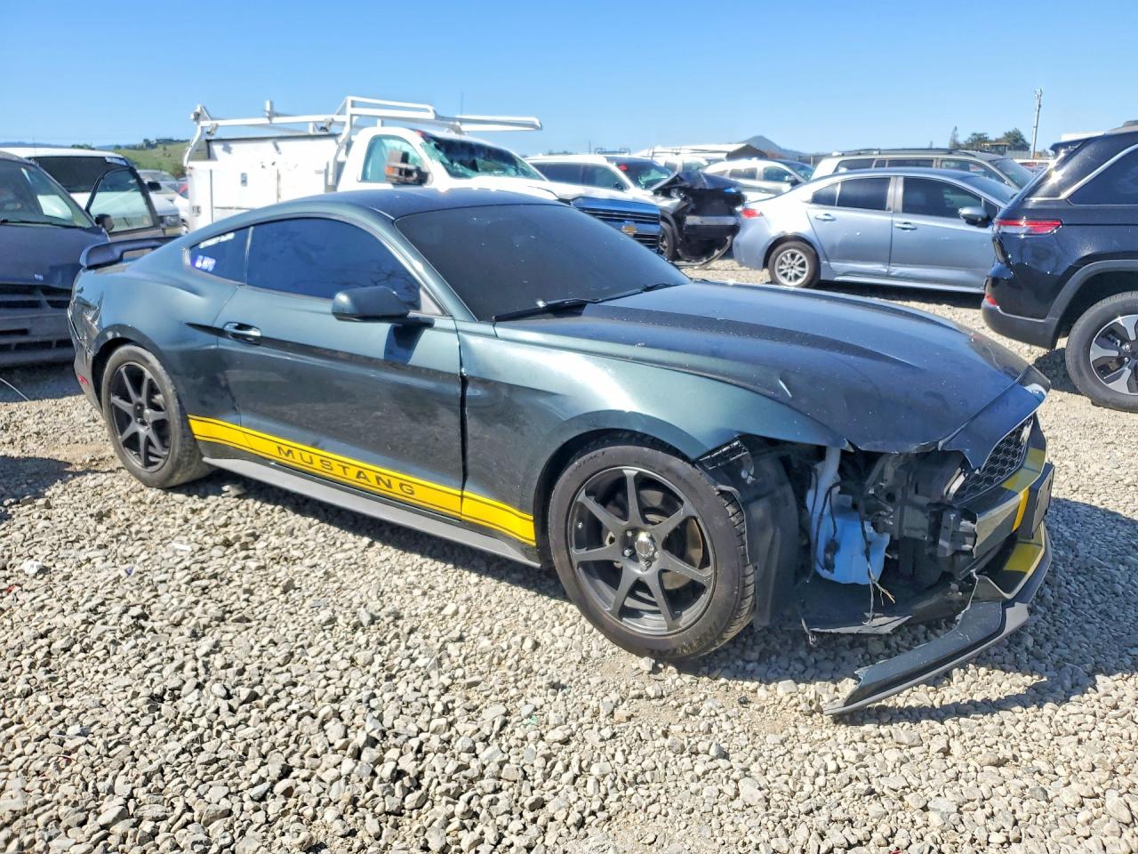 2015 FORD MUSTANG photo 7