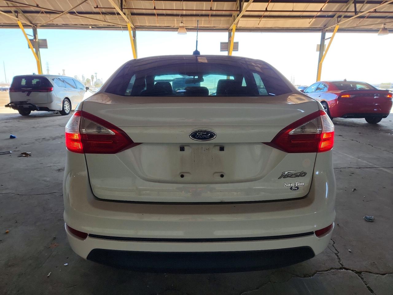 2015 FORD FIESTA S photo 11
