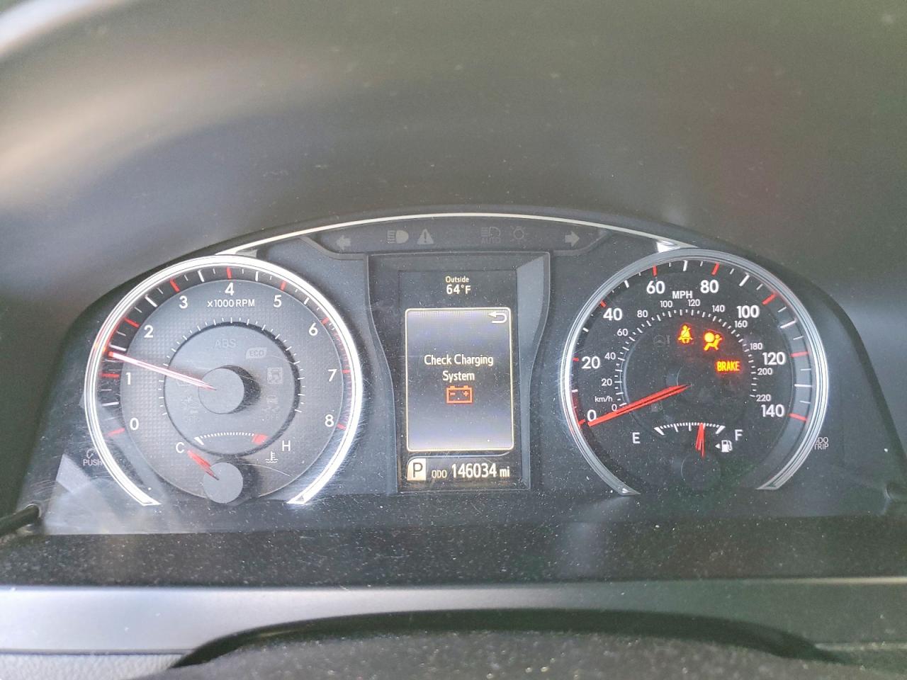 2016 TOYOTA CAMRY SE photo 9