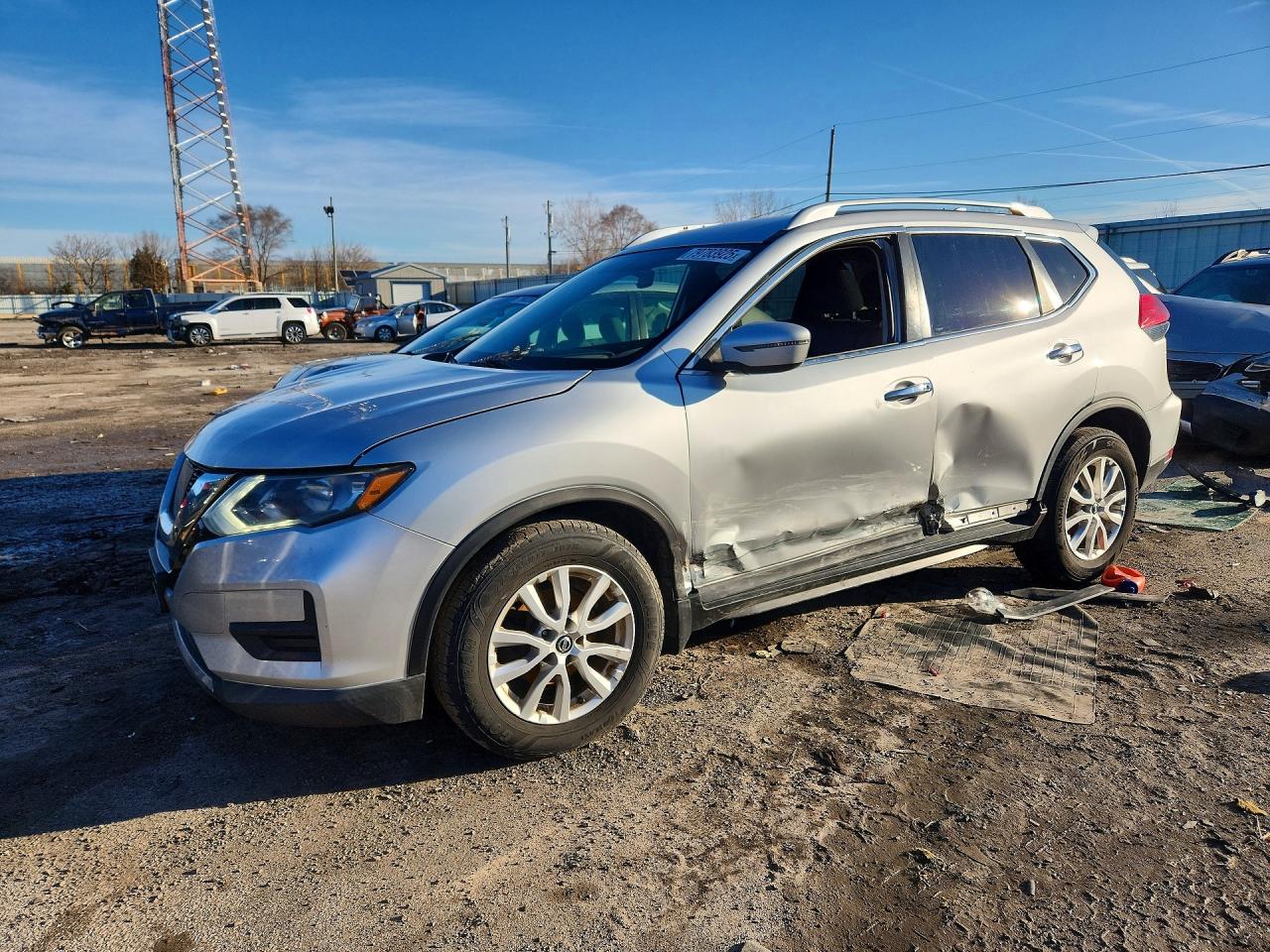 2017 NISSAN ROGUE