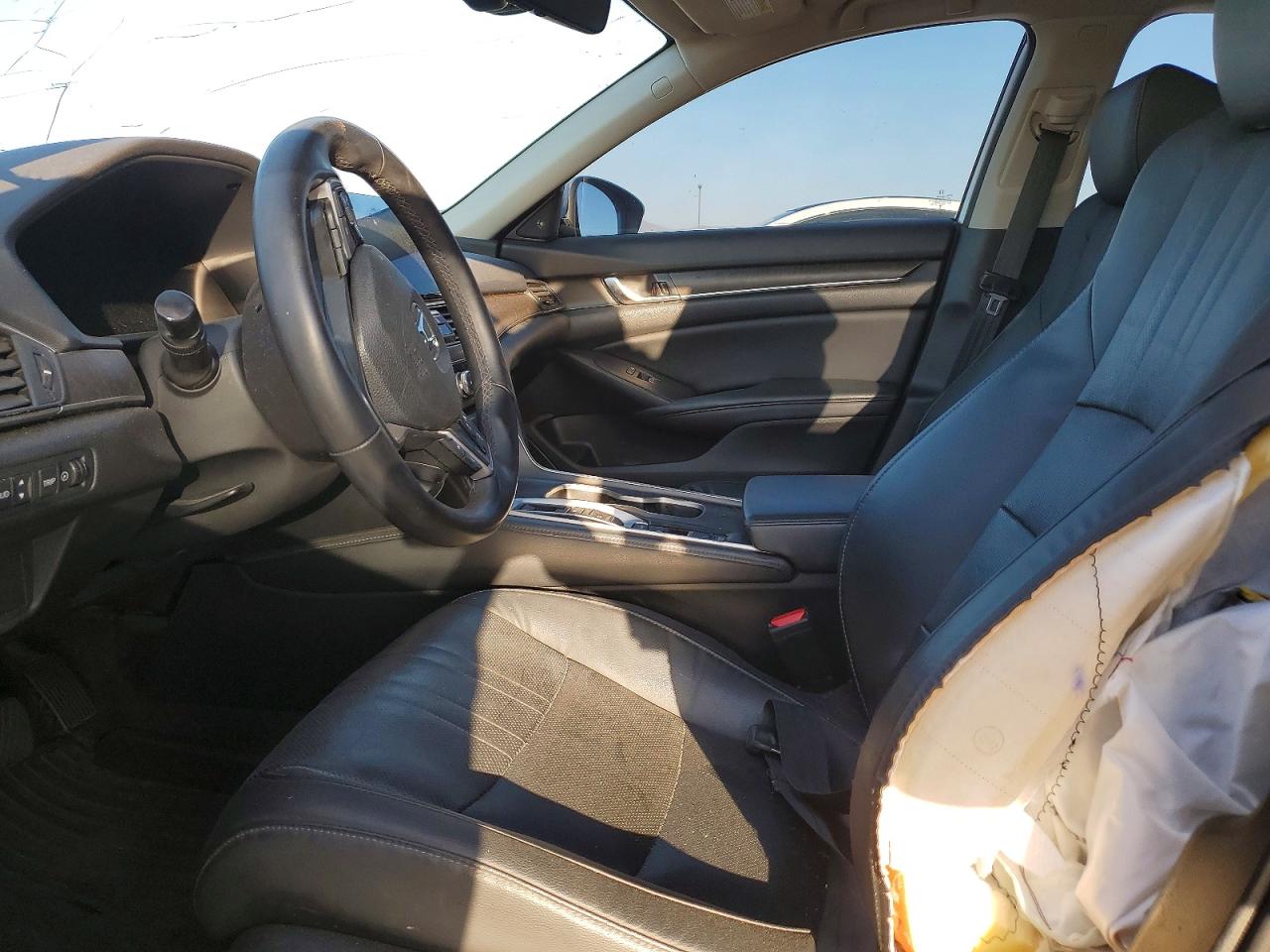 2018 HONDA ACCORD TOURING HYBRID photo 7