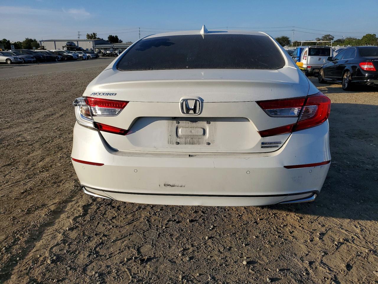 2018 HONDA ACCORD TOURING HYBRID photo 6