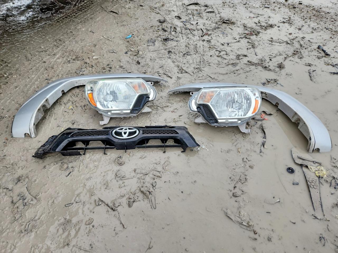 2013 TOYOTA TACOMA PRERUNNER V6 photo 12