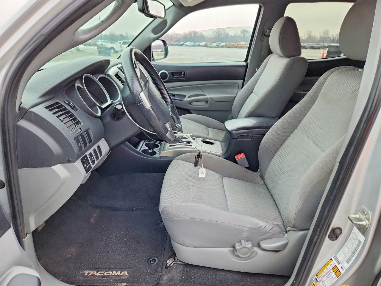 2013 TOYOTA TACOMA PRERUNNER V6 photo 7