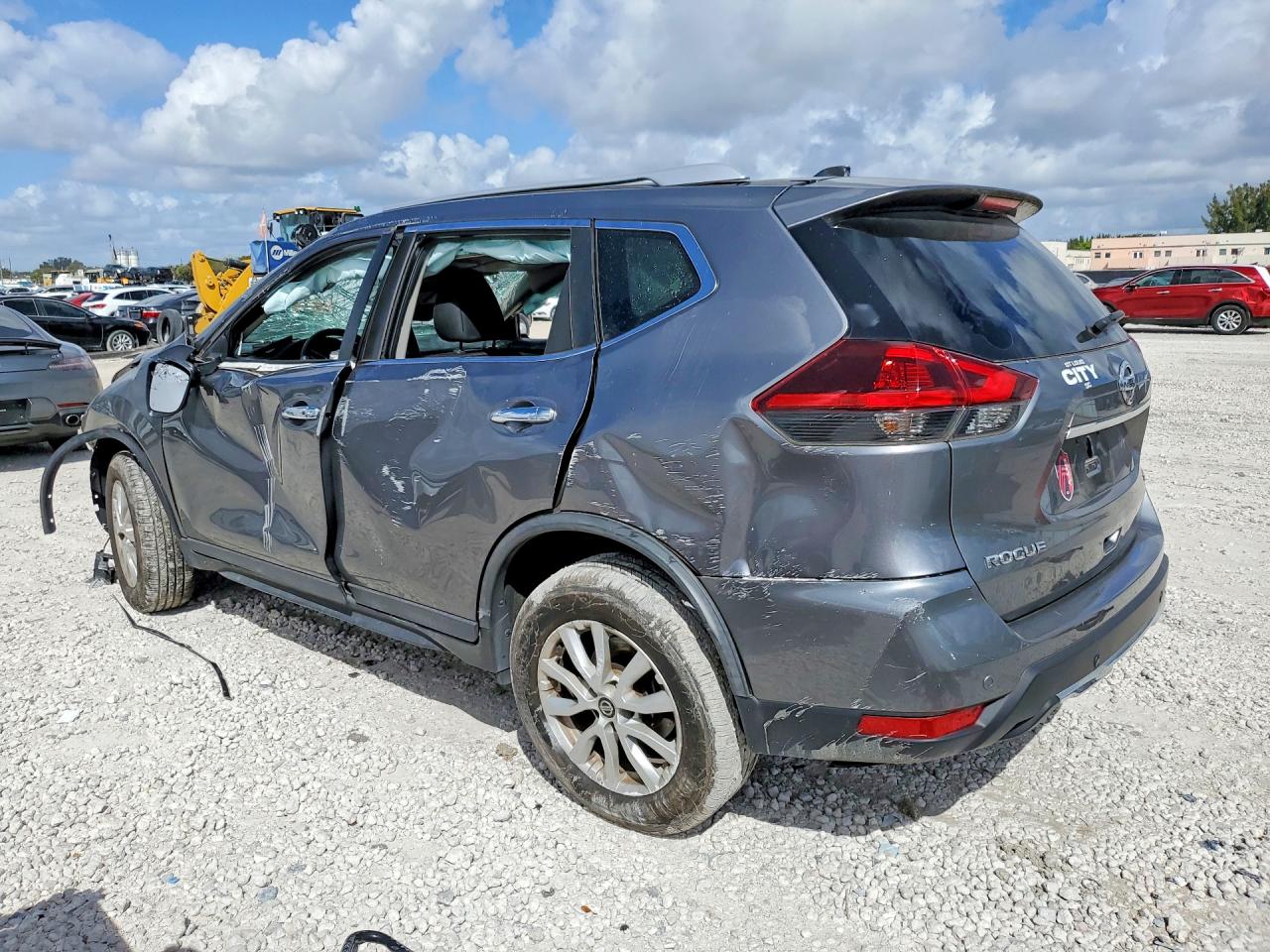 2020 NISSAN ROGUE SV photo 2