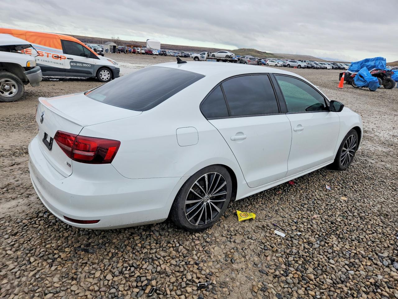 2016 VOLKSWAGEN JETTA SPORT photo 5