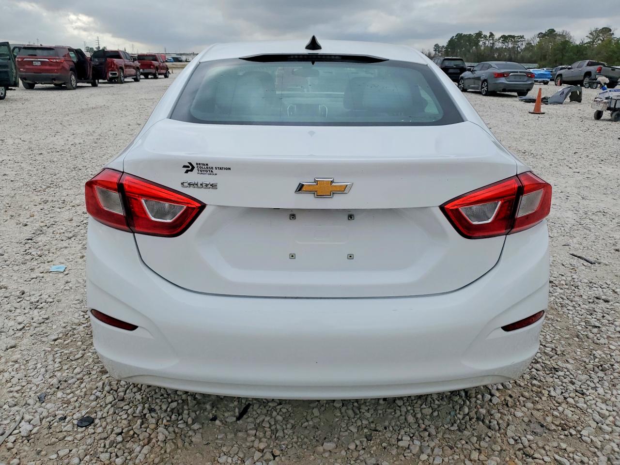 2019 CHEVROLET CRUZE LS photo 6