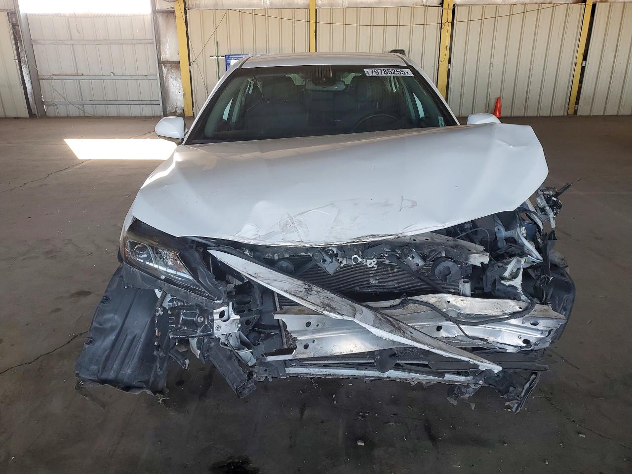 2019 TOYOTA CAMRY LE photo 5