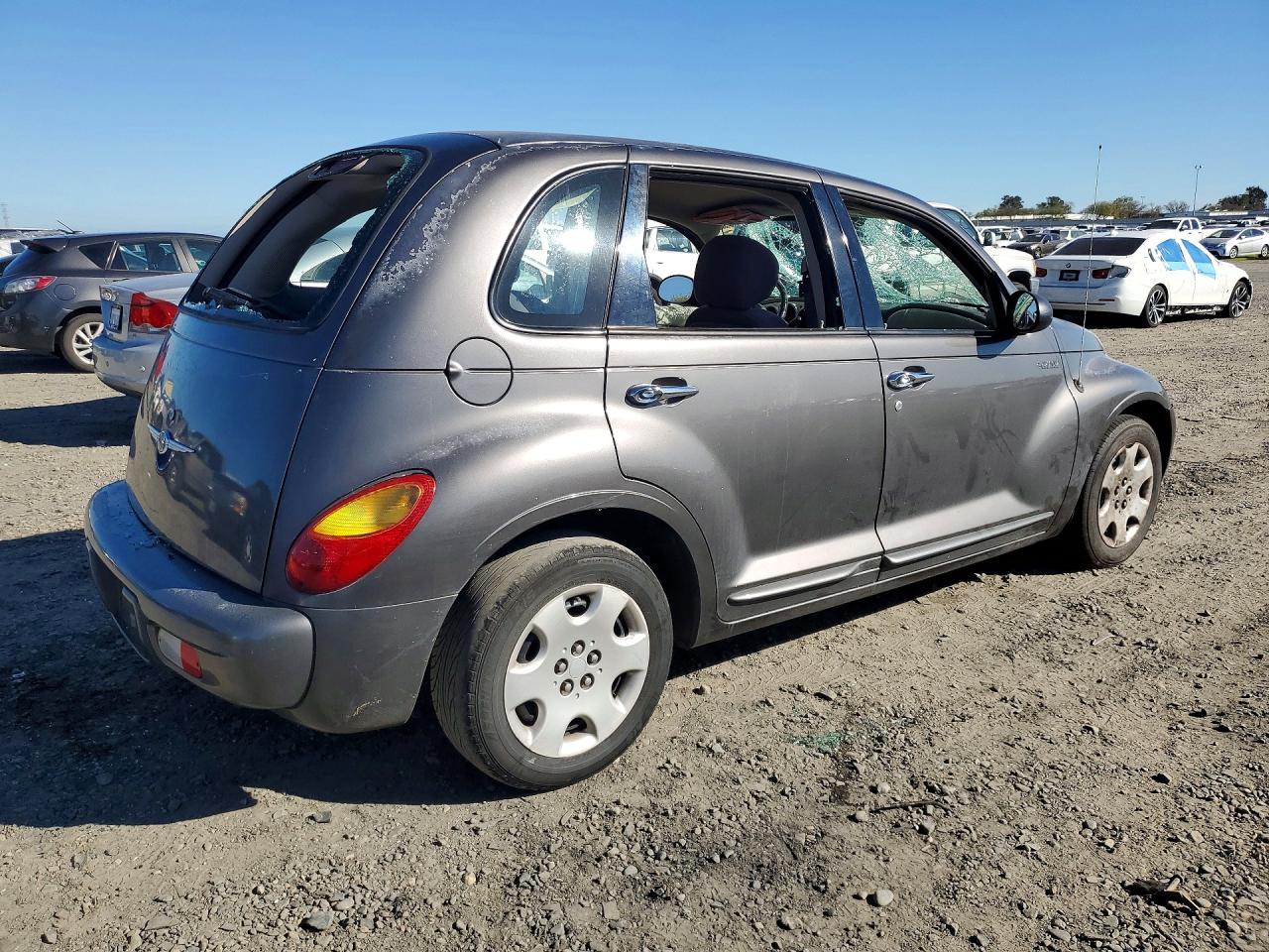 2004 CHRYSLER PT CRUISER photo 3