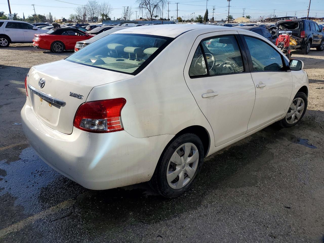 2007 TOYOTA YARIS BASE photo 3