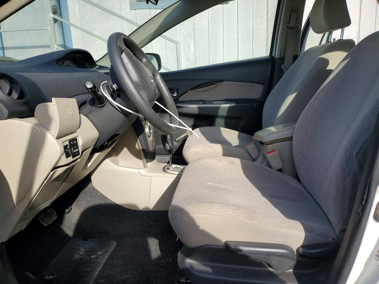 2007 TOYOTA YARIS BASE photo 7