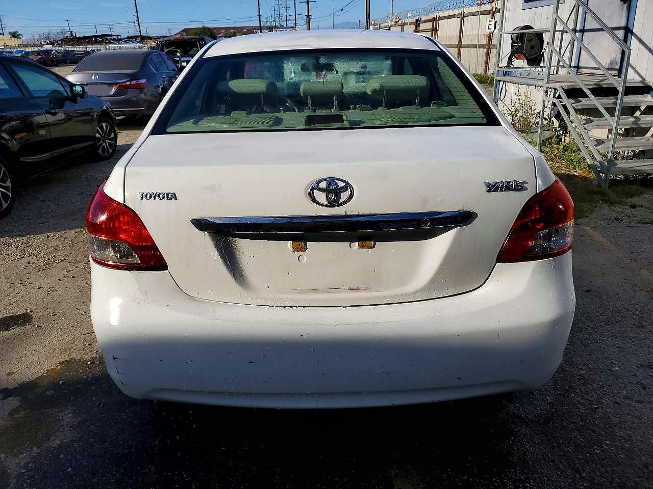 2007 TOYOTA YARIS BASE photo 6