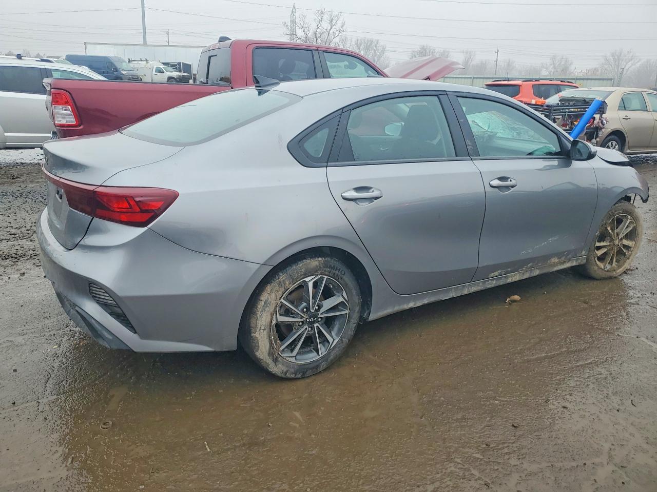 2024 KIA FORTE LXS photo 5