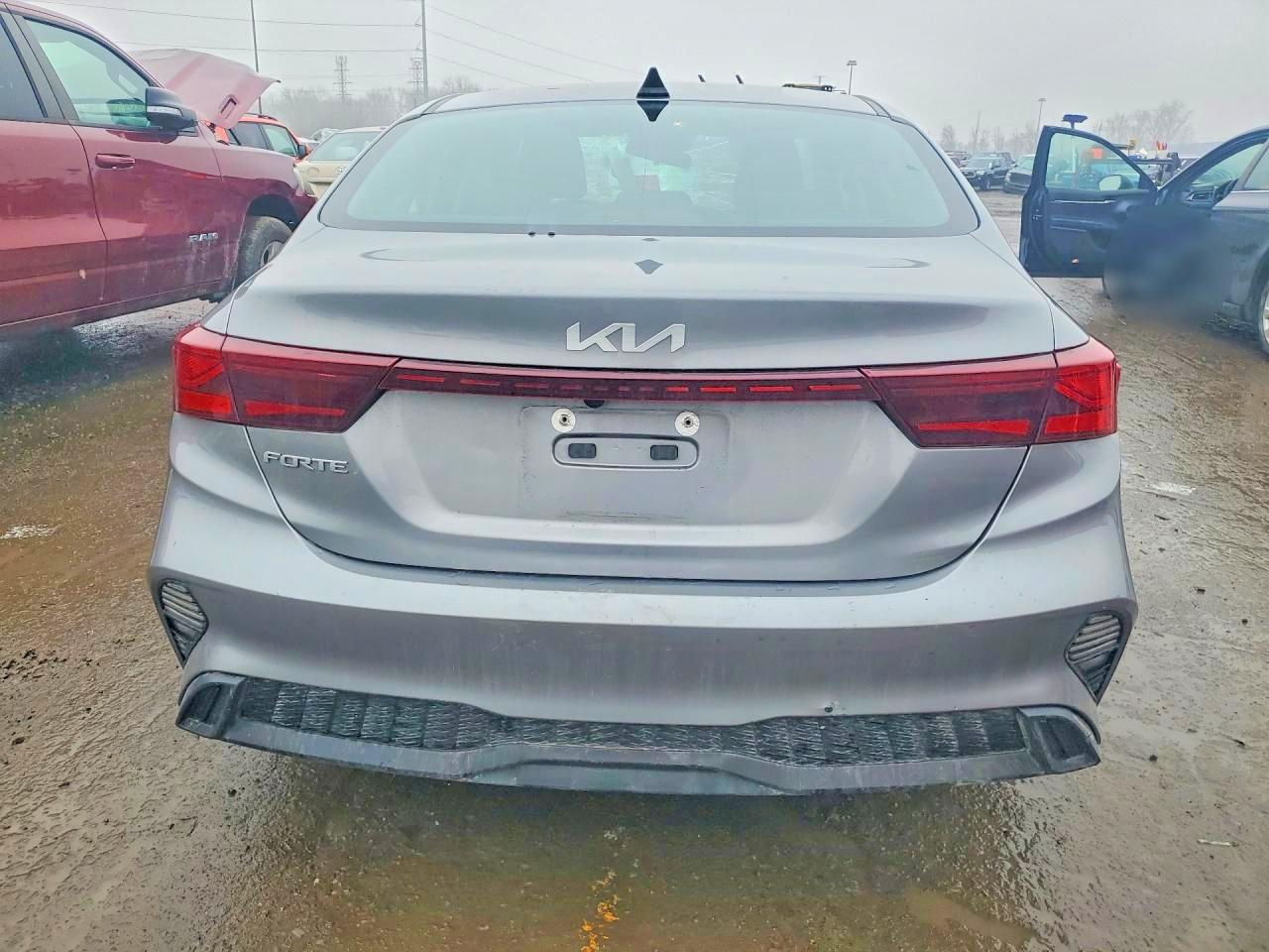 2024 KIA FORTE LXS photo 11