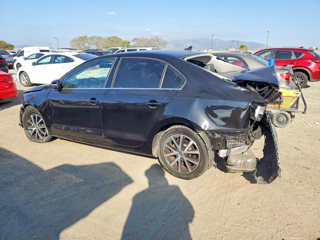 2017 VOLKSWAGEN JETTA SE photo 2