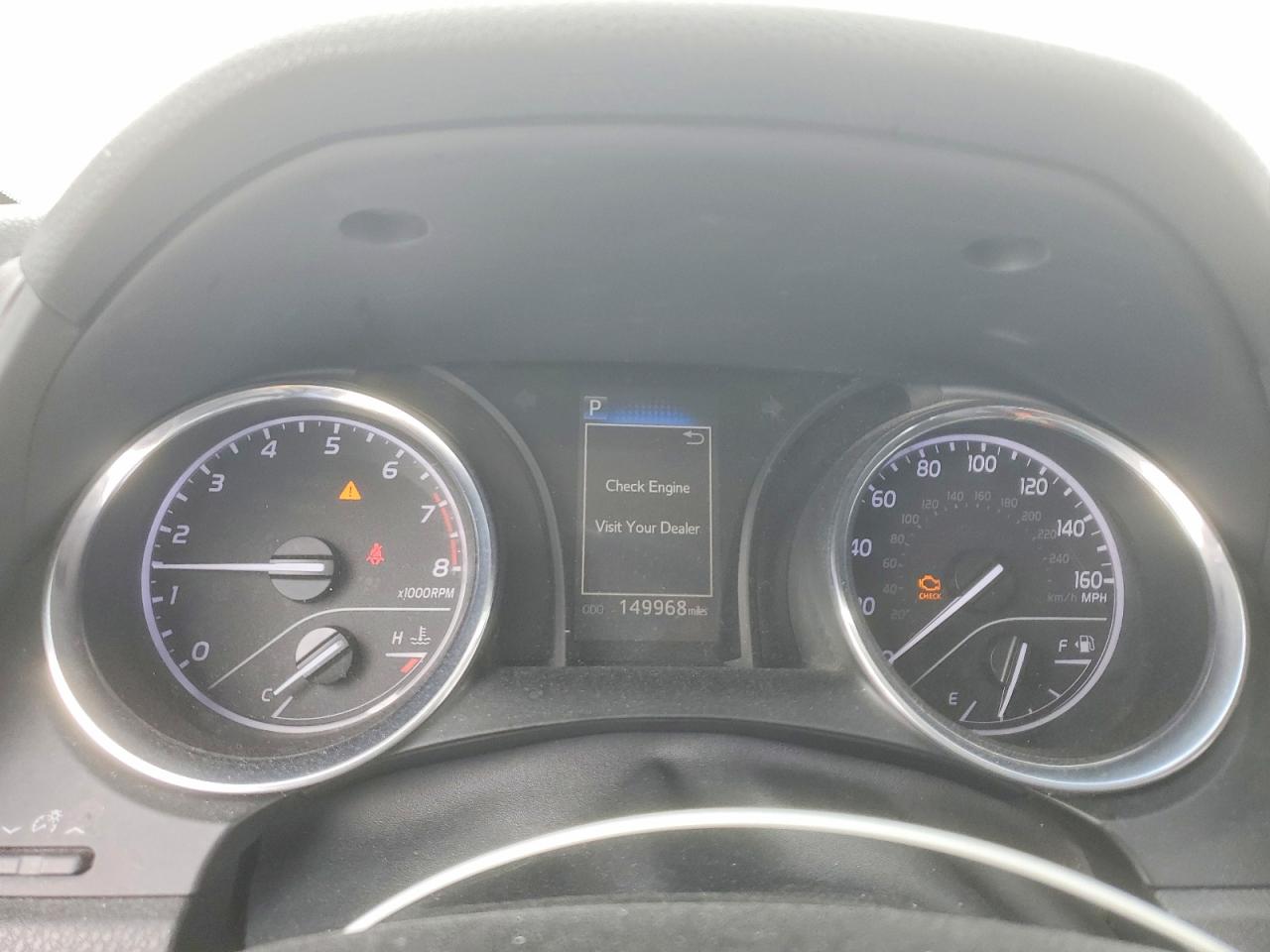 2019 TOYOTA CAMRY LE photo 17