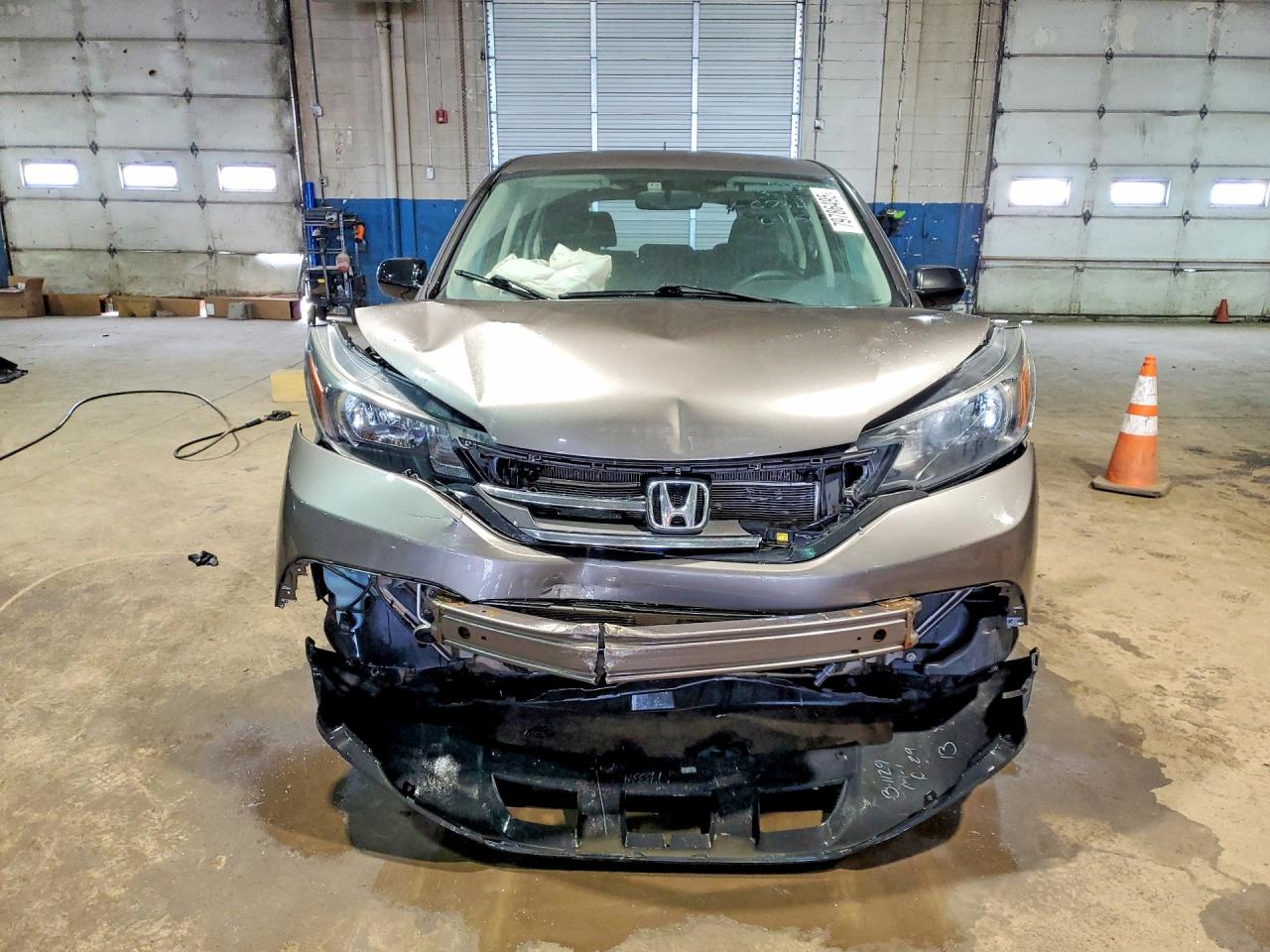 2014 HONDA CR-V LX photo 5