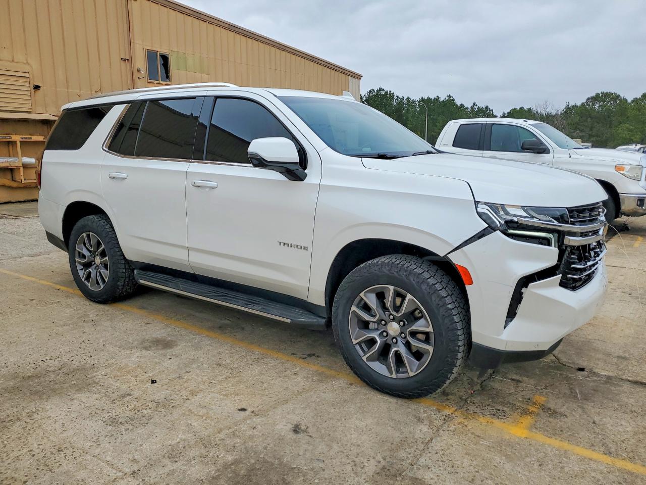2022 CHEVROLET TAHOE K1500 LT photo 4