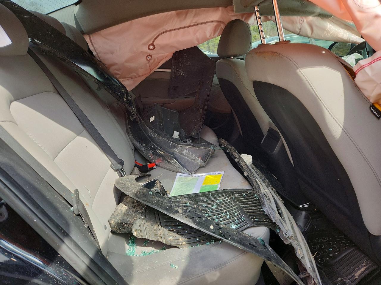 2018 HYUNDAI ELANTRA SEL photo 19