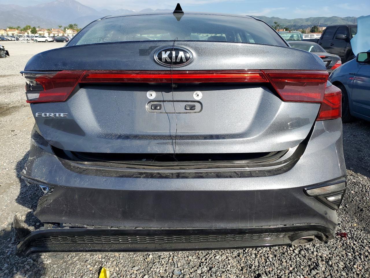 2021 KIA FORTE LXS photo 11