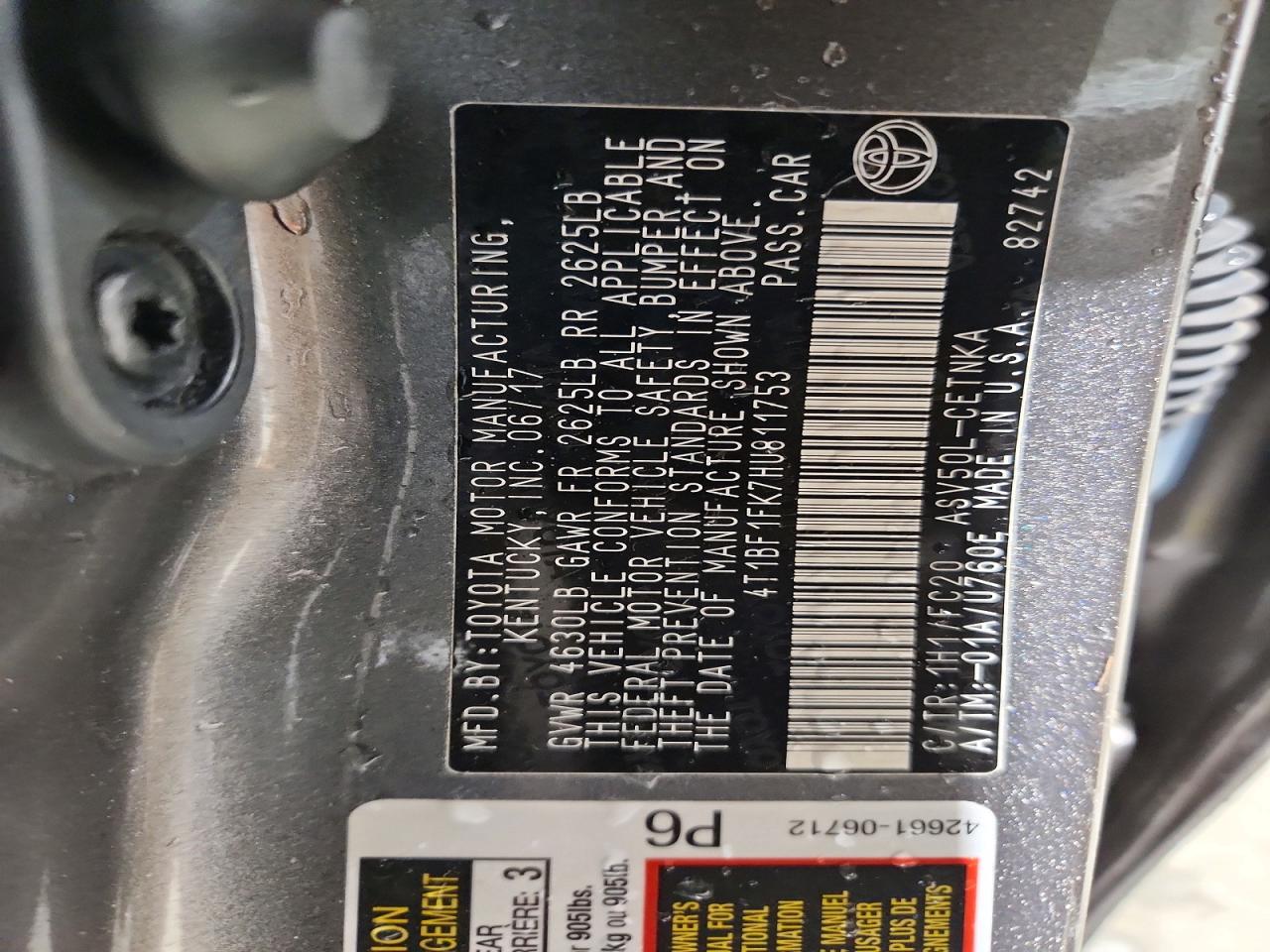 2017 TOYOTA CAMRY LE photo 23