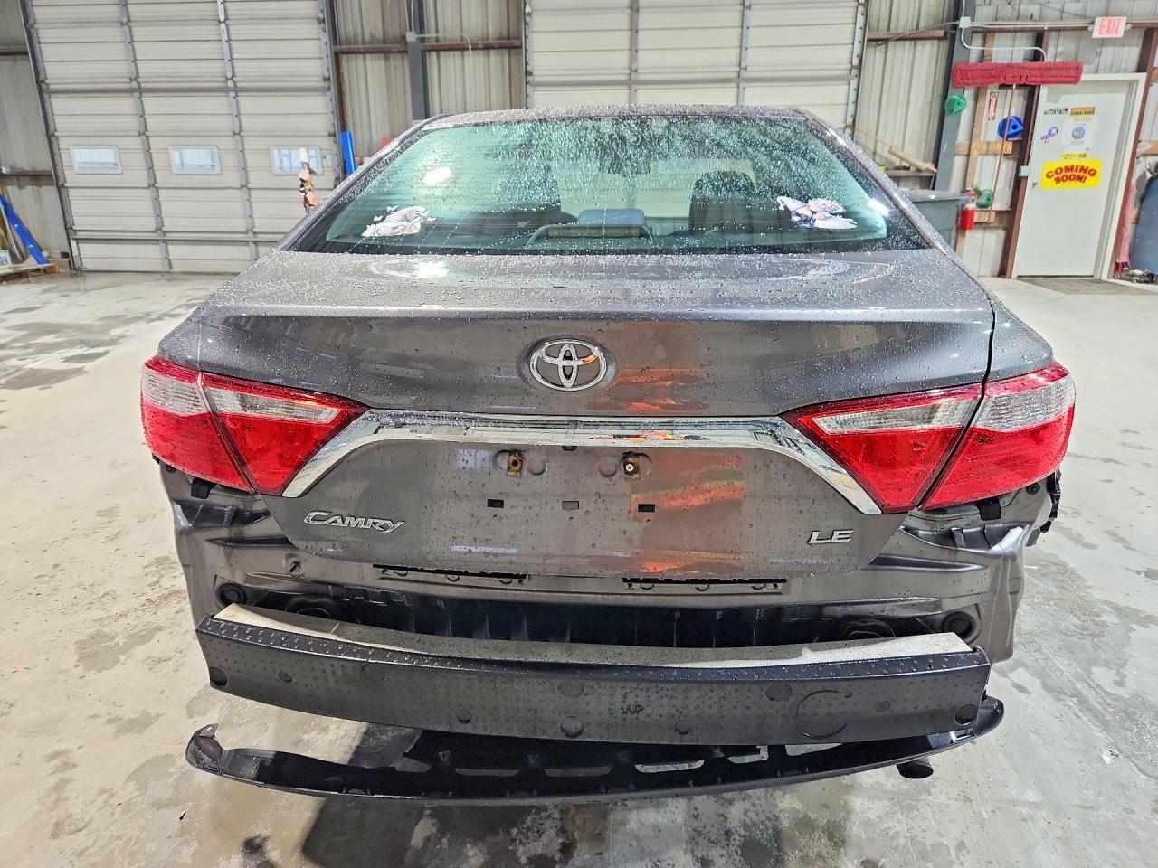2017 TOYOTA CAMRY LE photo 11