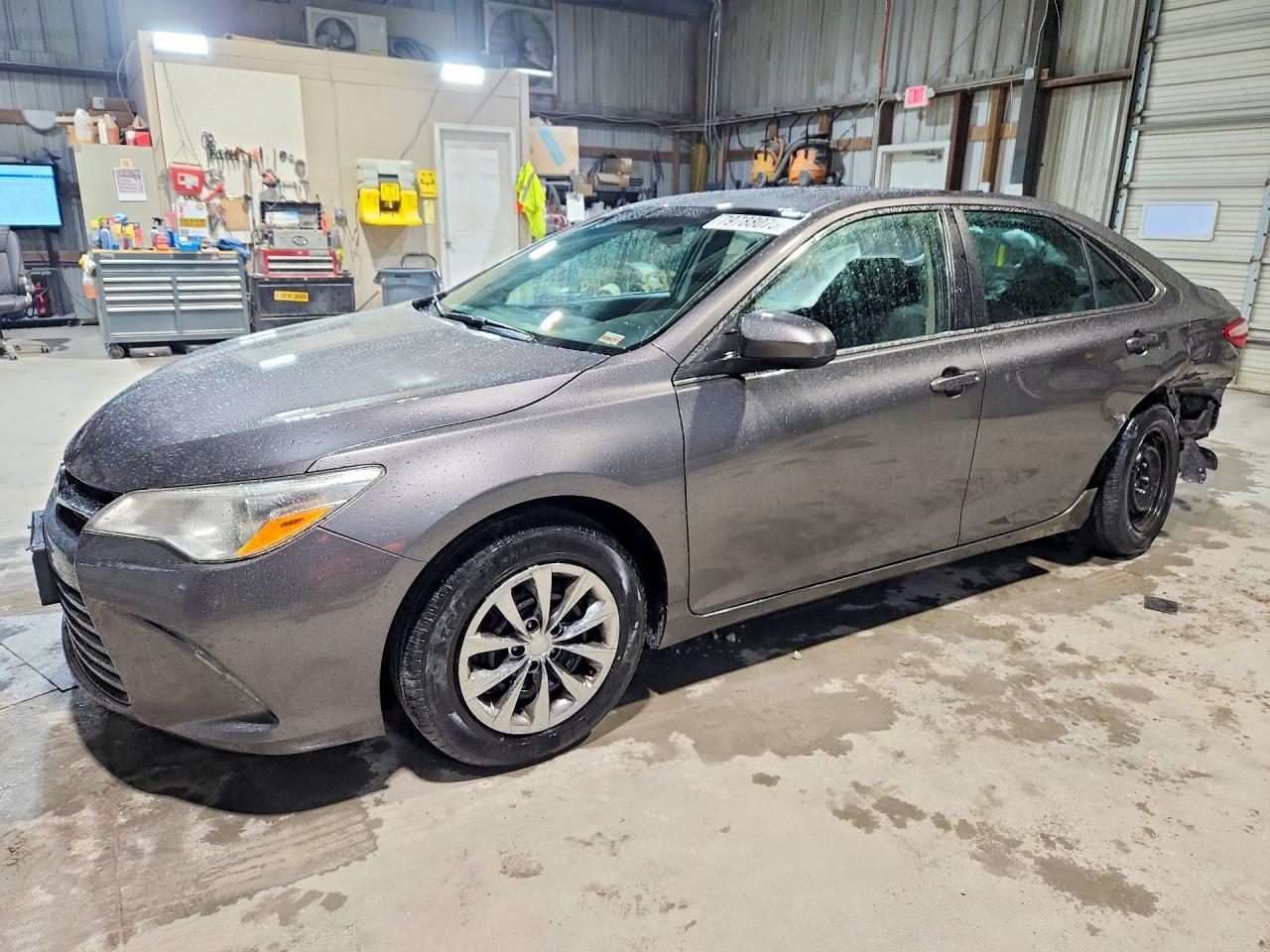 2017 TOYOTA CAMRY