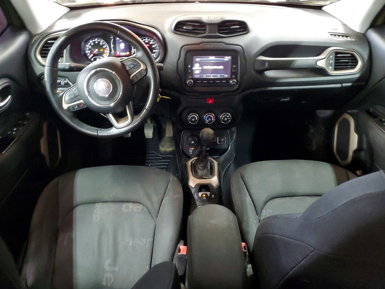 2015 JEEP RENEGADE LATITUDE photo 8