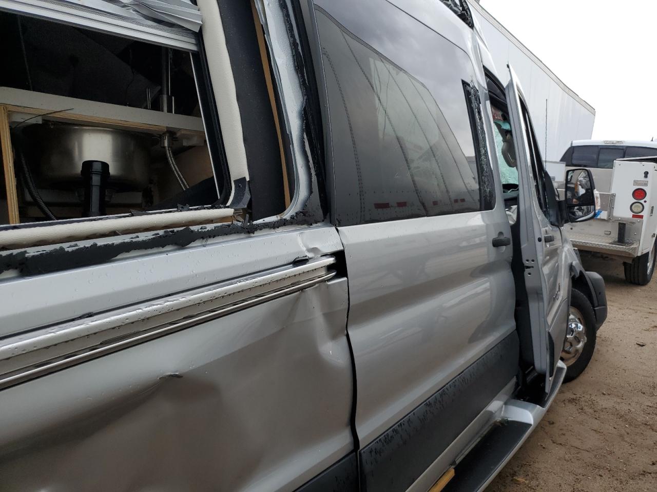 2020 FORD TRANSIT photo 21
