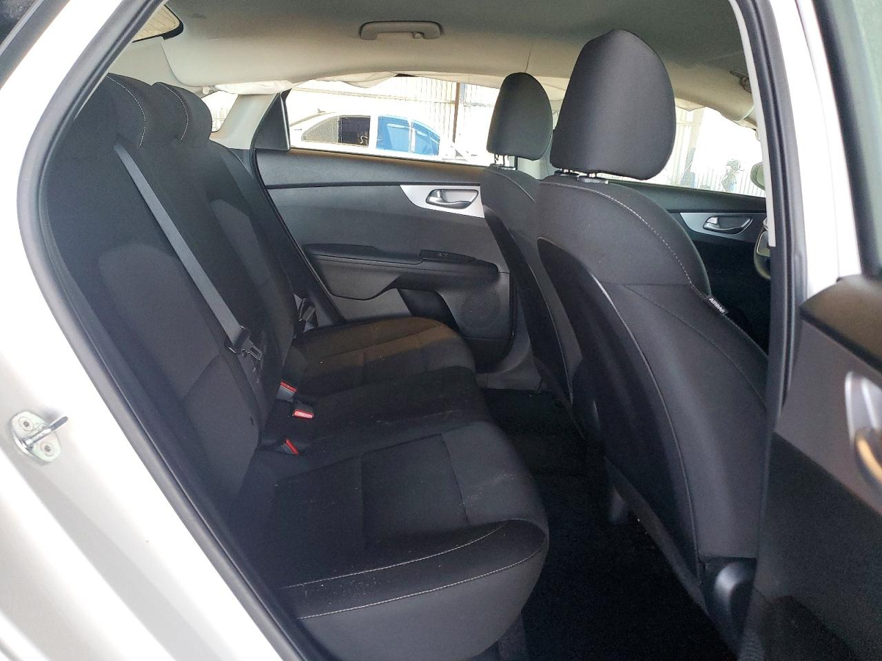 2023 KIA FORTE LXS photo 28