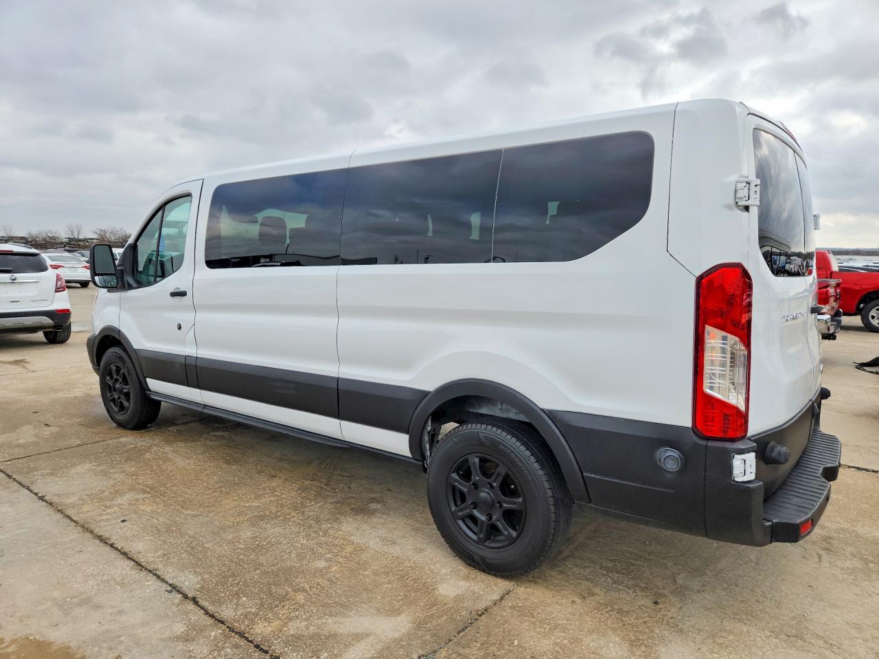 2016 FORD TRANSIT T-350 photo 2